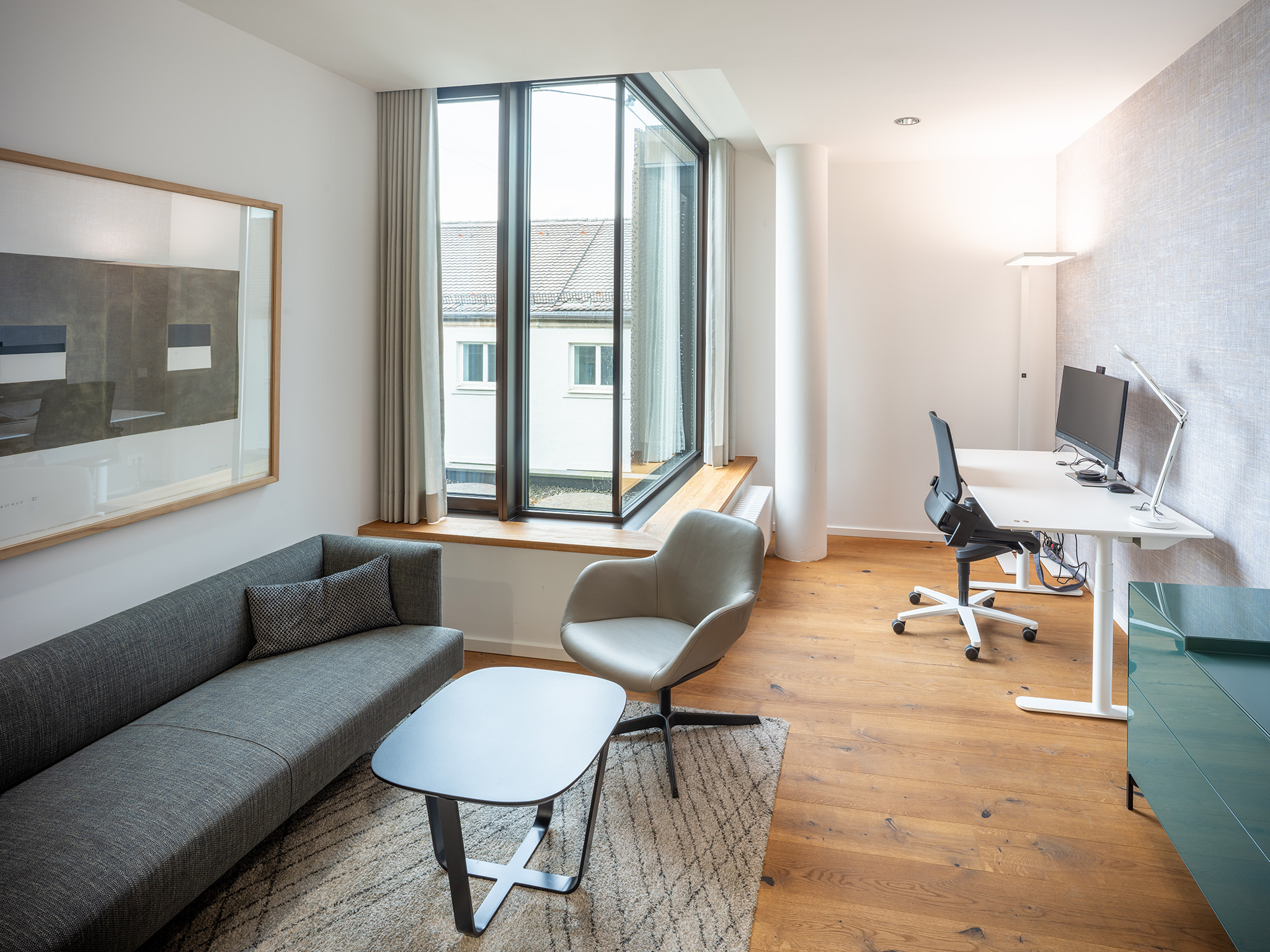 büro, fenster, fensterbrett, holz, couch, schreibtisch