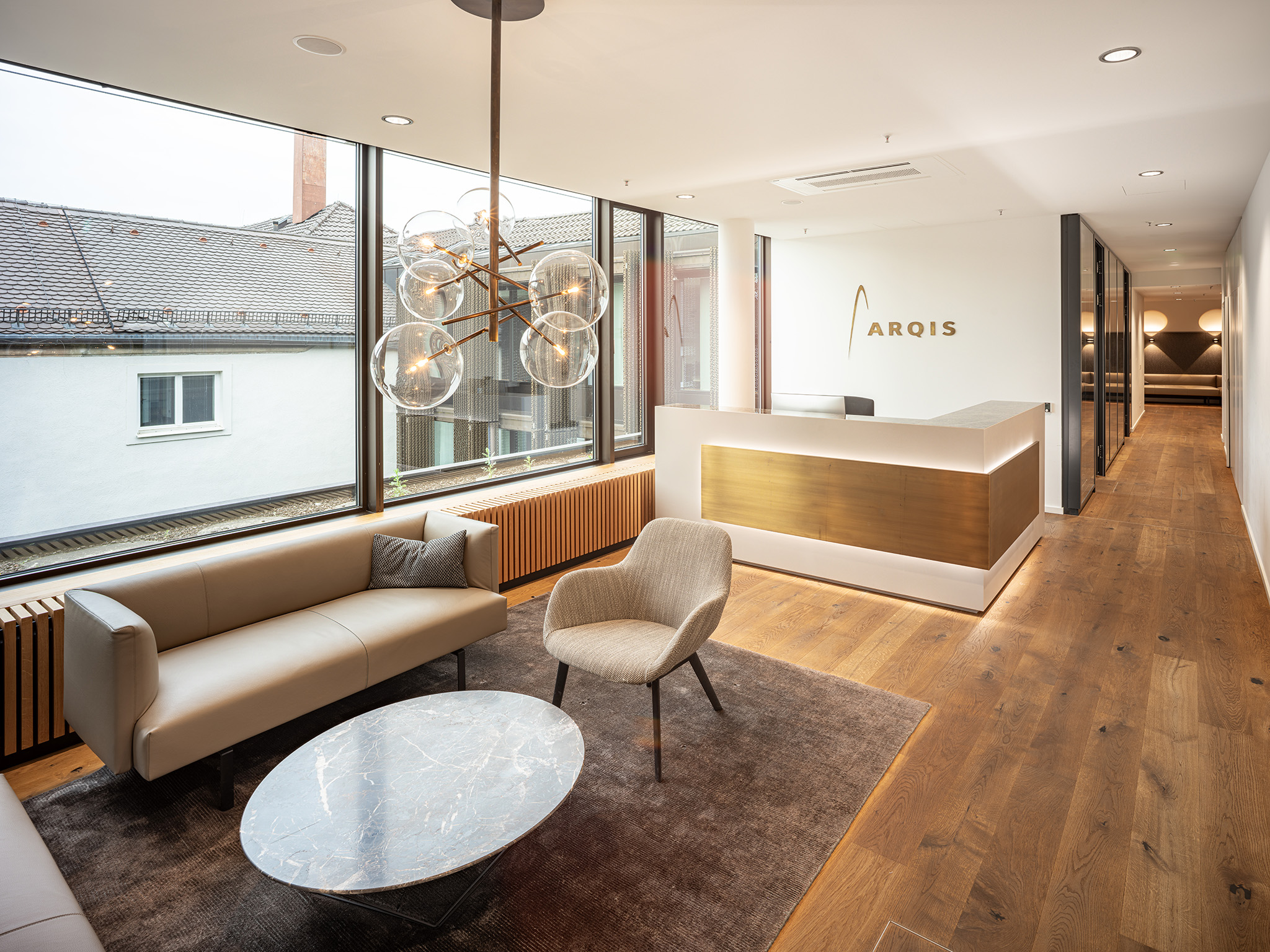 arqis, lochblendläden, fenster, meeting, besprechungstisch